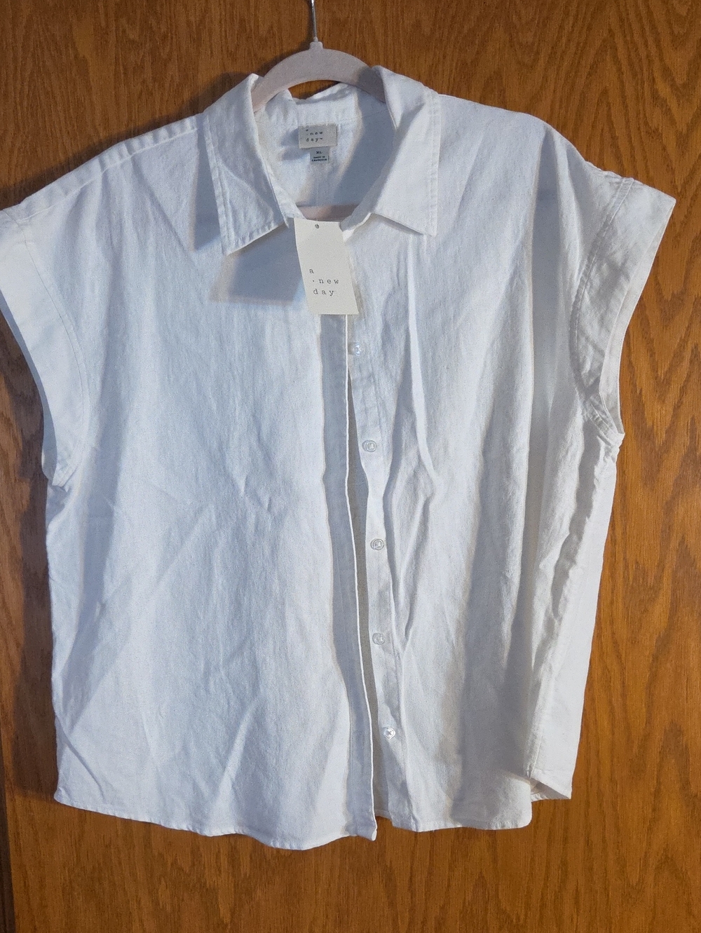Women's A New Day White Short-Sleeve Button-Up Shirt Size Xl